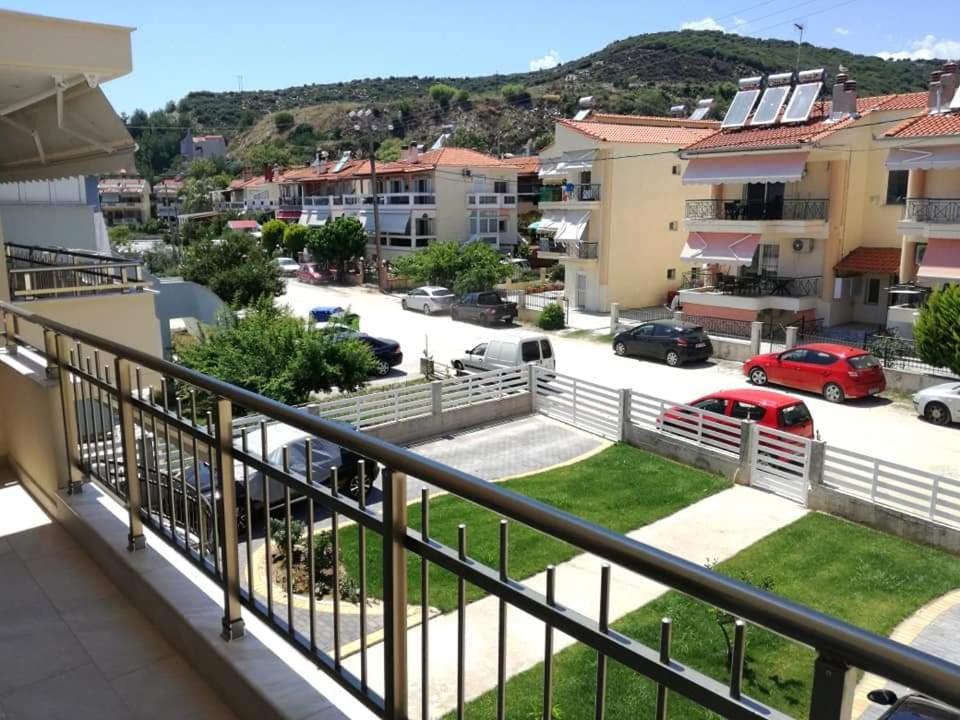Myrsini'S Sea View Apartment Néa Péramos Eksteriør billede
