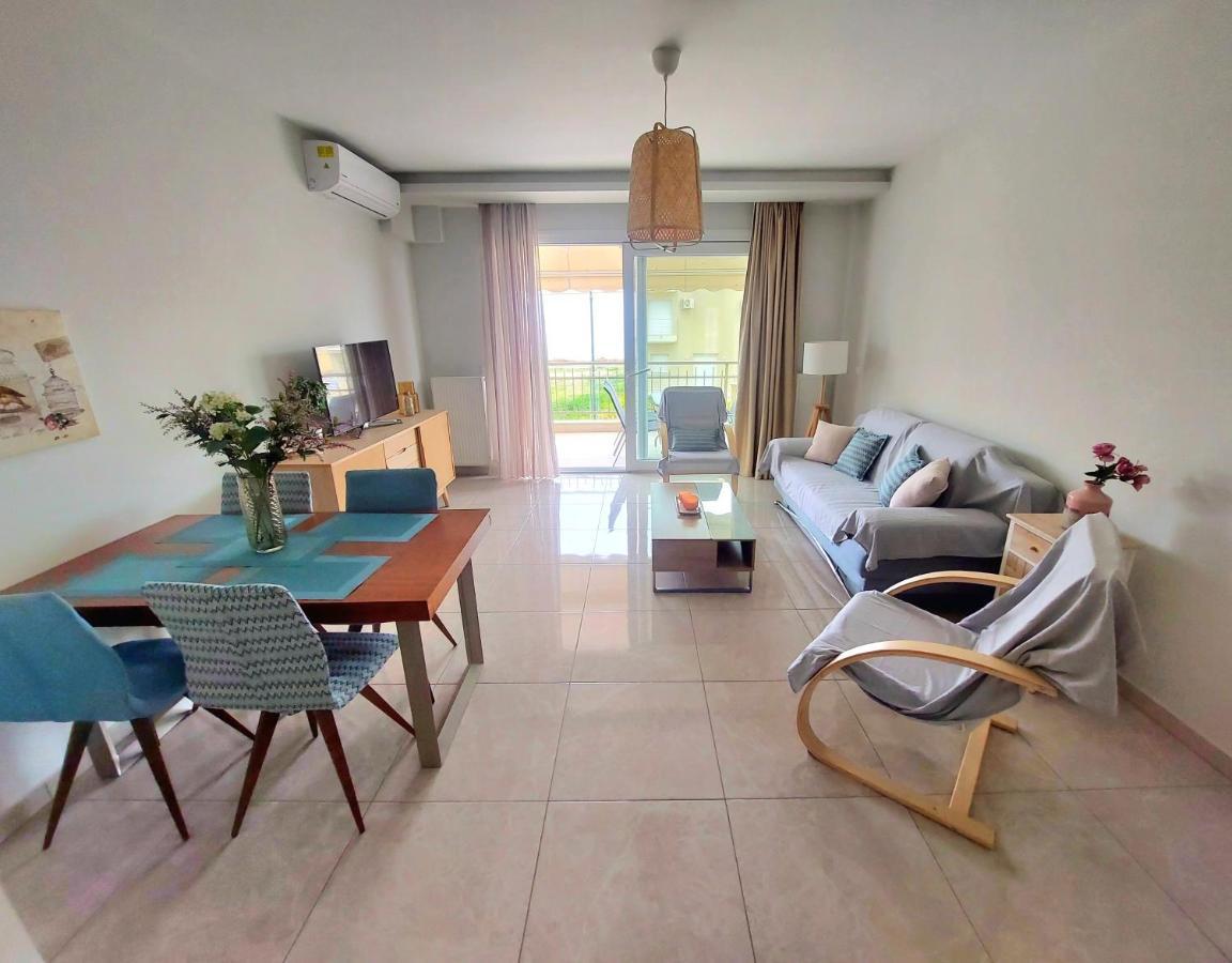 Myrsini'S Sea View Apartment Néa Péramos Eksteriør billede