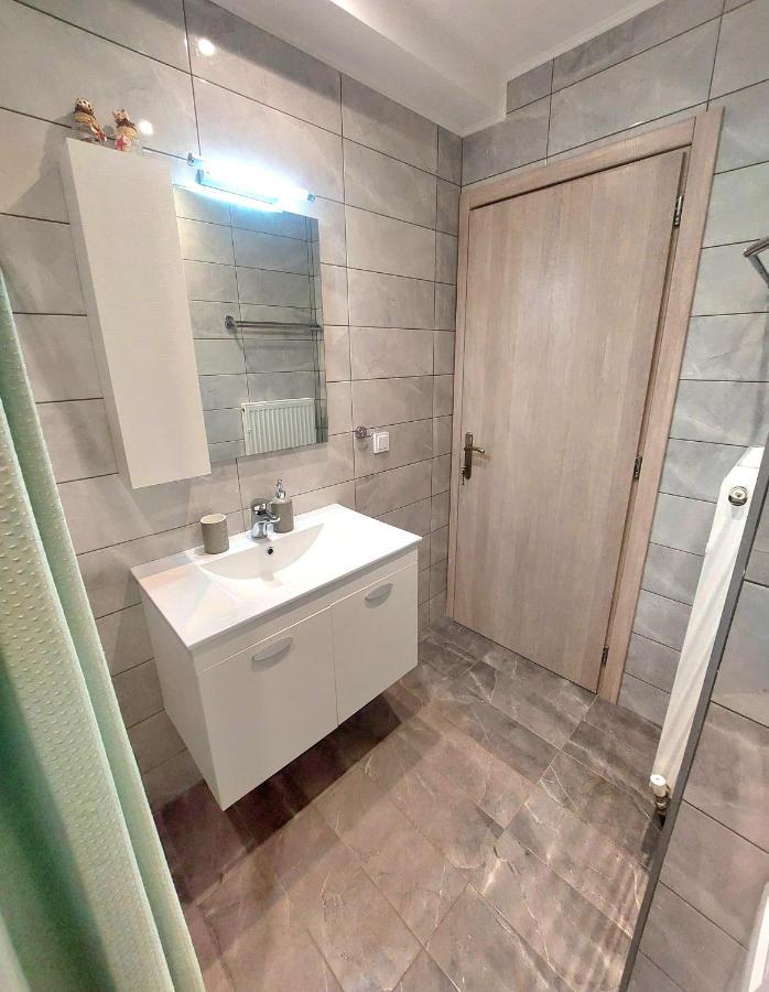 Myrsini'S Sea View Apartment Néa Péramos Eksteriør billede