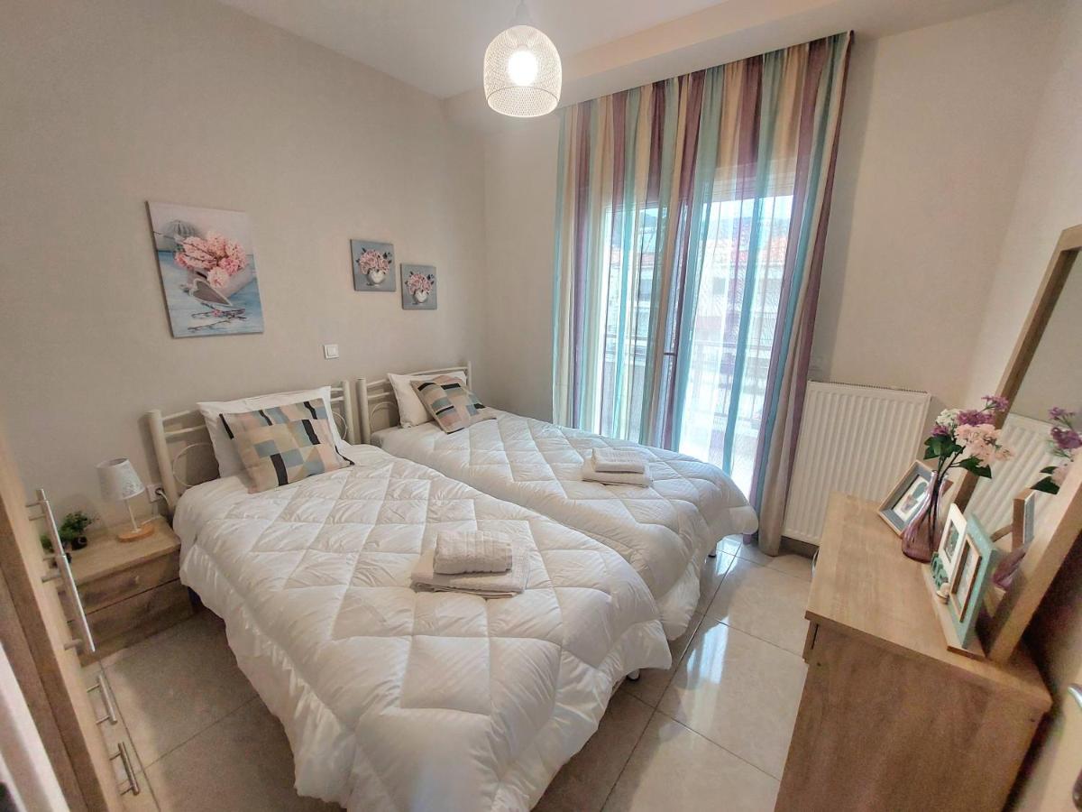 Myrsini'S Sea View Apartment Néa Péramos Eksteriør billede