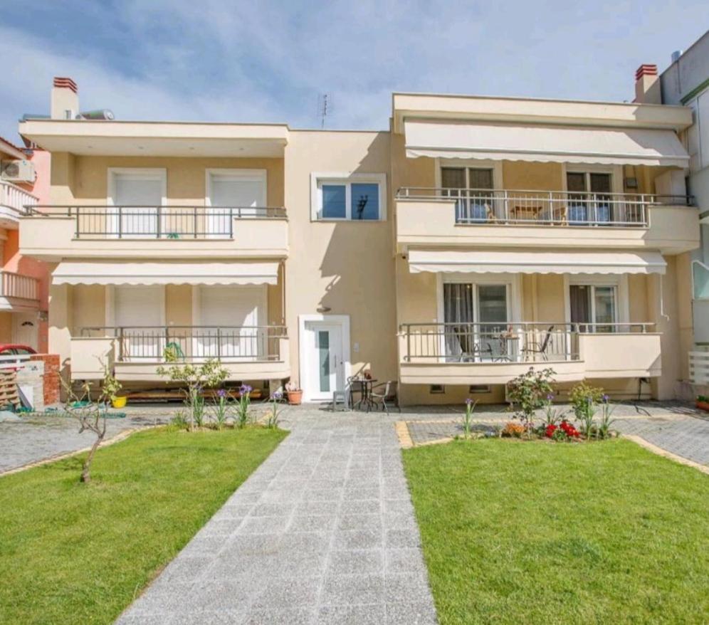 Myrsini'S Sea View Apartment Néa Péramos Eksteriør billede
